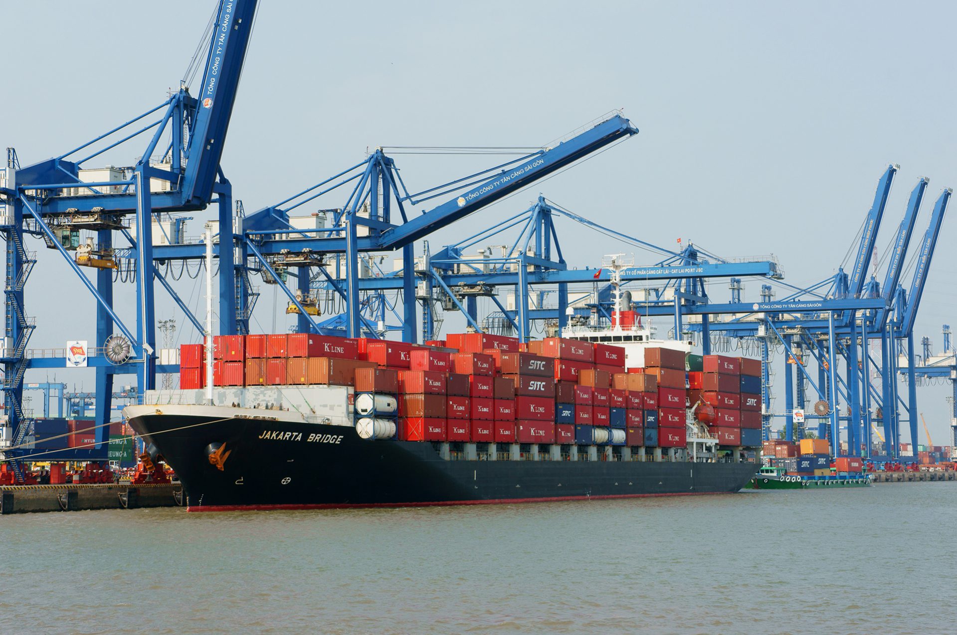 International Freight Forwarders - International Transports - G